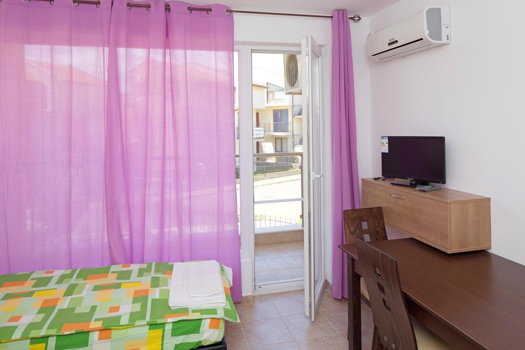 Anna Marina Apartments 圣弗拉斯 外观 照片