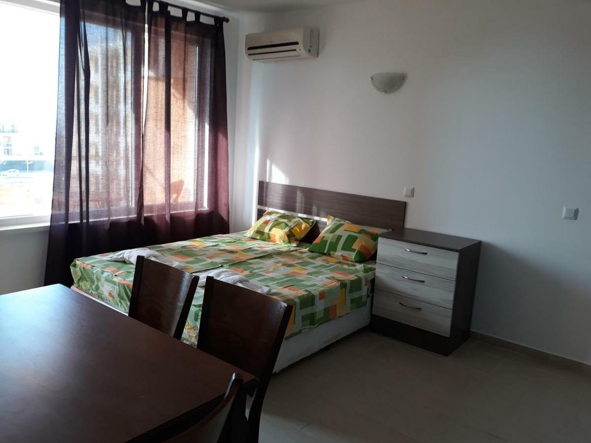 Anna Marina Apartments 圣弗拉斯 外观 照片